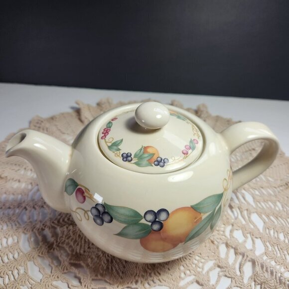 Corelle Abundance Teapot Fine Porcelain Made in Japan Robinson Design Group 1991 - Picture 7 of 17